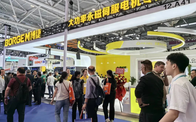 直驅電動技術引爆CHINAPLAS！博捷展位12A41被擠爆了！